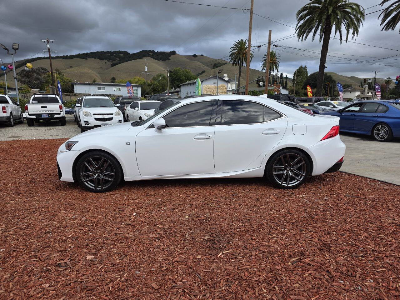 Used 2020 Lexus IS 350 F Sport w/ F Sport Package image 4