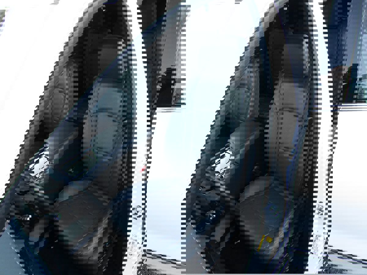 Used 2024 Buick Enclave Premium image 35