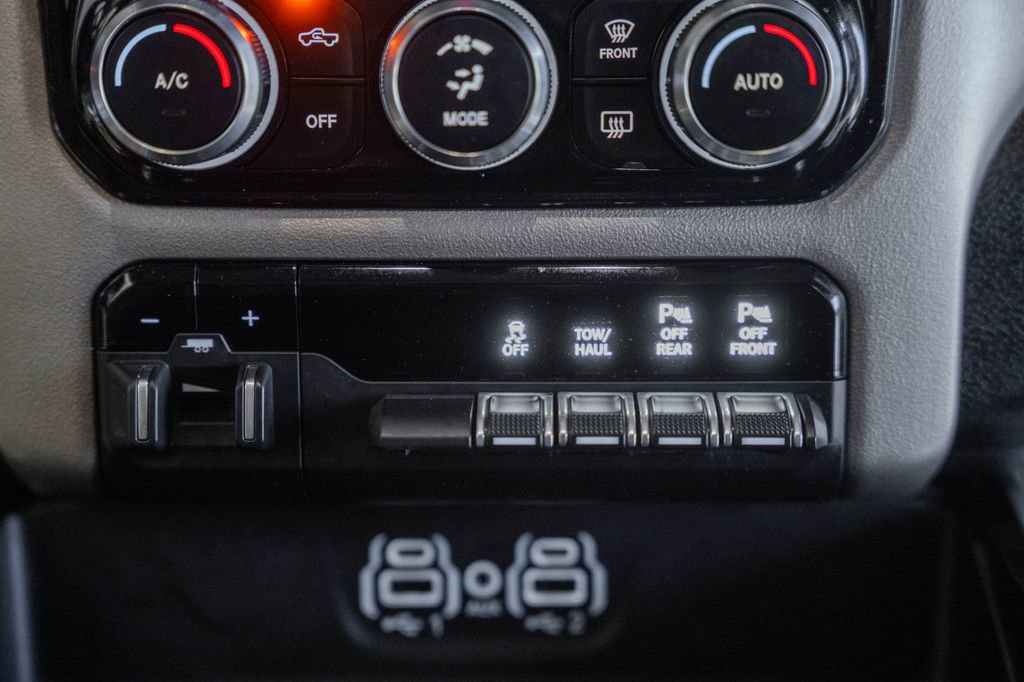 Used 2022 RAM 1500 Laramie AWD/4WD image 32