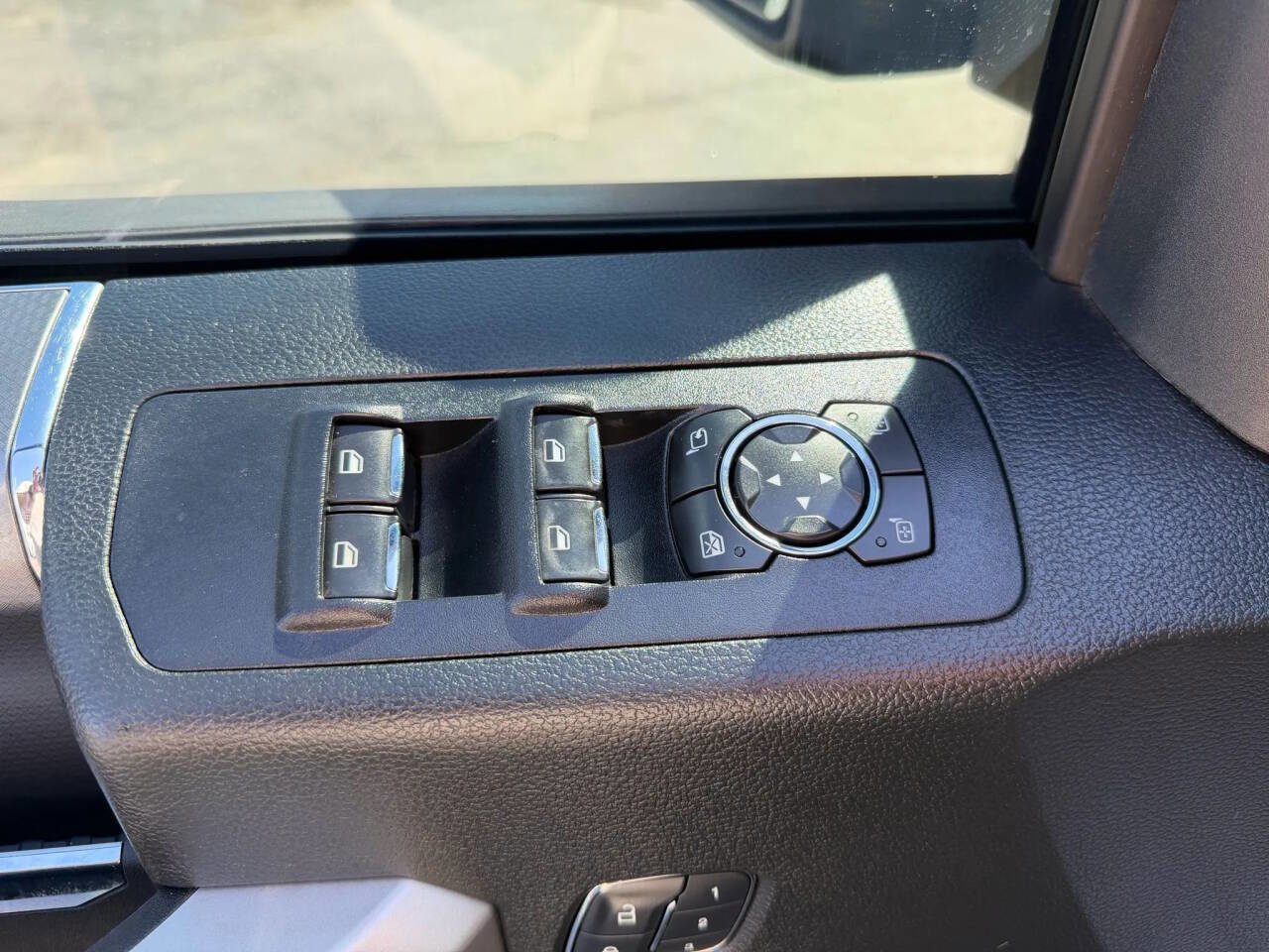 Used 2016 Ford F150 Lariat w/ Equipment Group 502A Luxury image 37