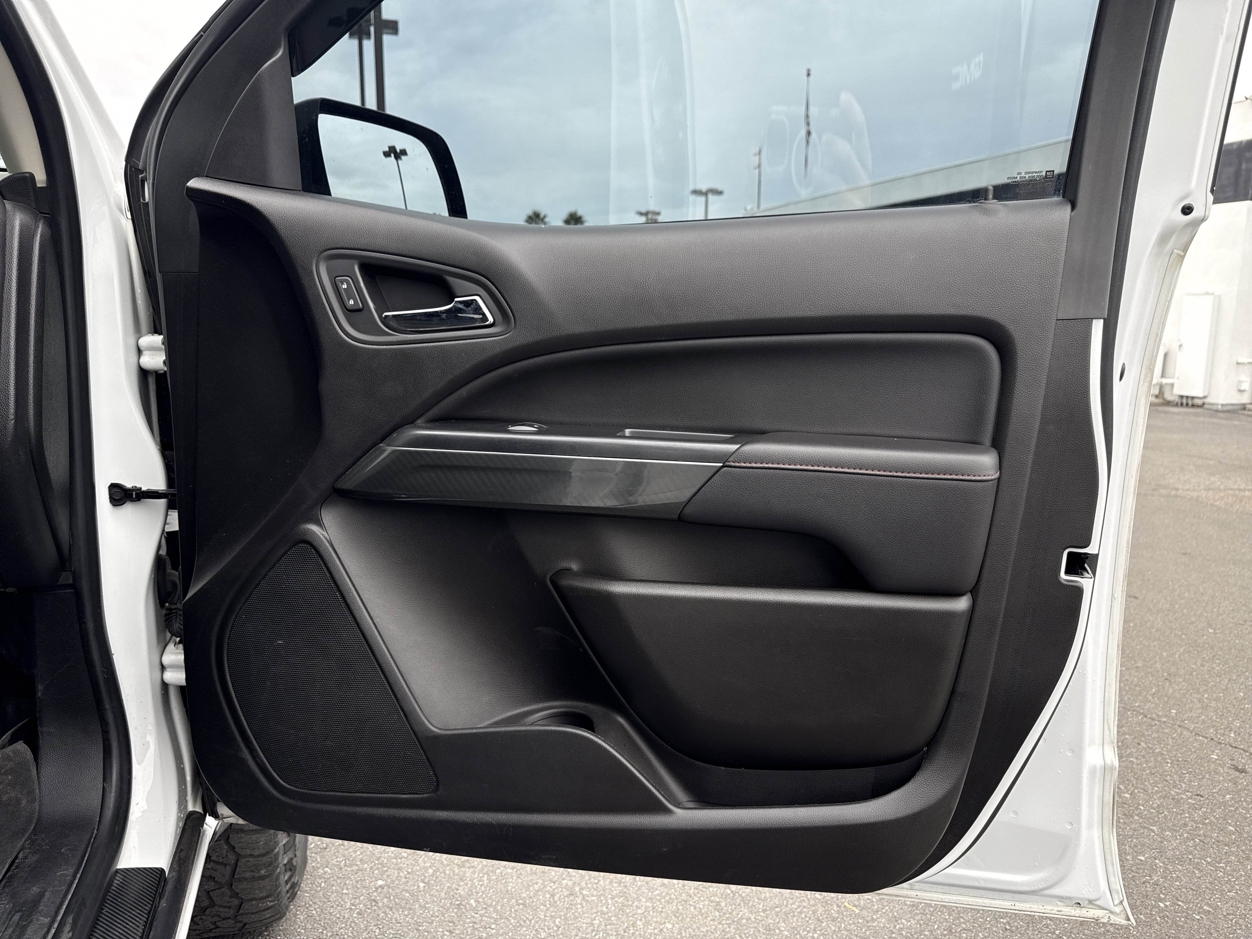 Used 2018 GMC Canyon All Terrain w/ Trailering Package image 14