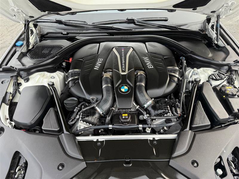 Used 2018 BMW M550i xDrive M550i AWD w/EXECUTIVE & DRIVE image 43