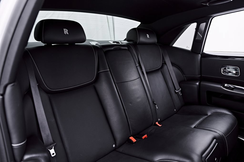 Used 2018 Rolls-Royce Ghost RWD image 54