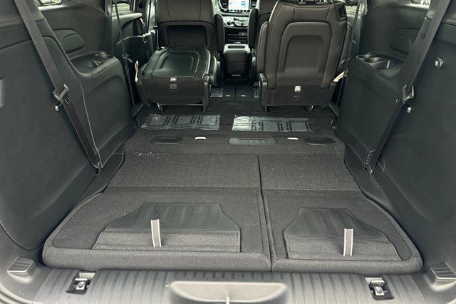 New 2026 Chrysler Voyager LX FWD image 12