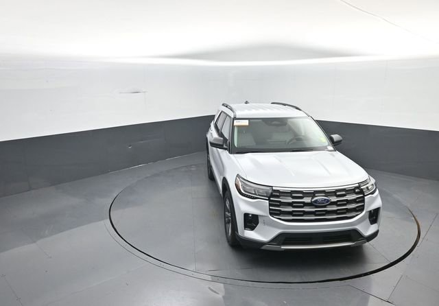 Certified 2025 Ford Explorer Active w/ Active Comfort Package AWD/4WD image 25