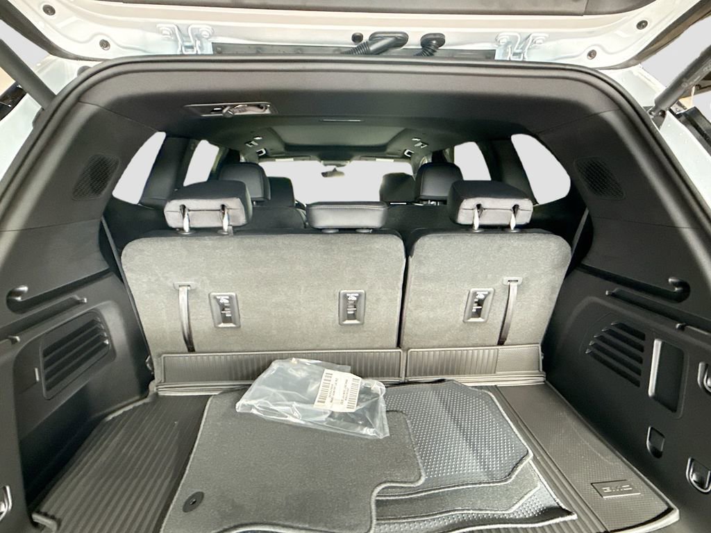 New 2026 GMC Acadia Elevation w/ Elevation Premium Package image 26