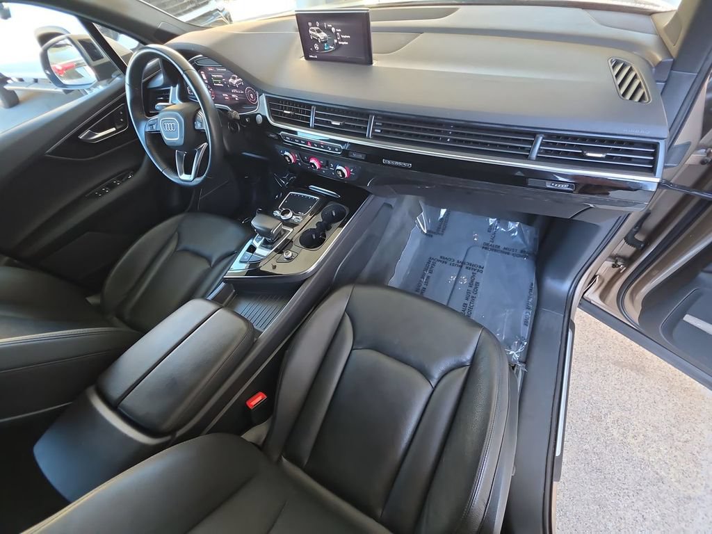 Used 2019 Audi Q7 3.0T Premium Plus w/ Premium Plus Package AWD/4WD image 30