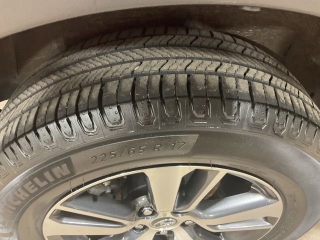 Used 2018 Toyota RAV4 XLE w/ Plus Extra Value Package image 8