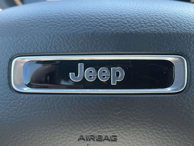 New 2025 Jeep Grand Cherokee Altitude RWD image 30