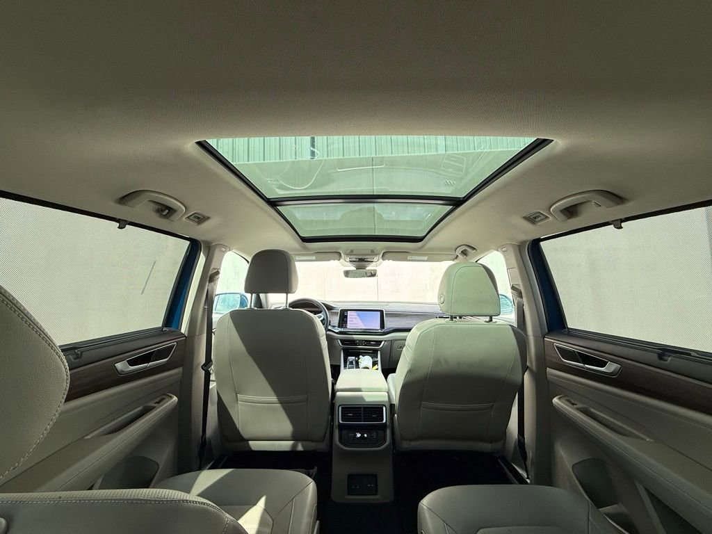 Certified 2025 Volkswagen Atlas SEL image 11