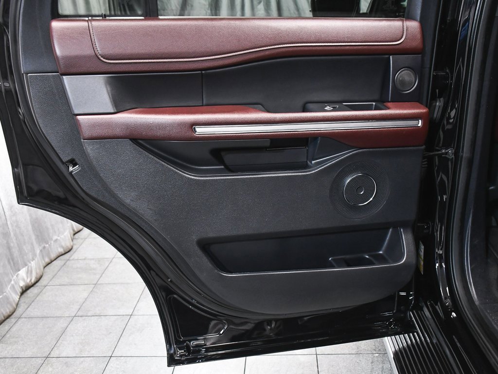 Used 2023 Ford Expedition Limited image 14