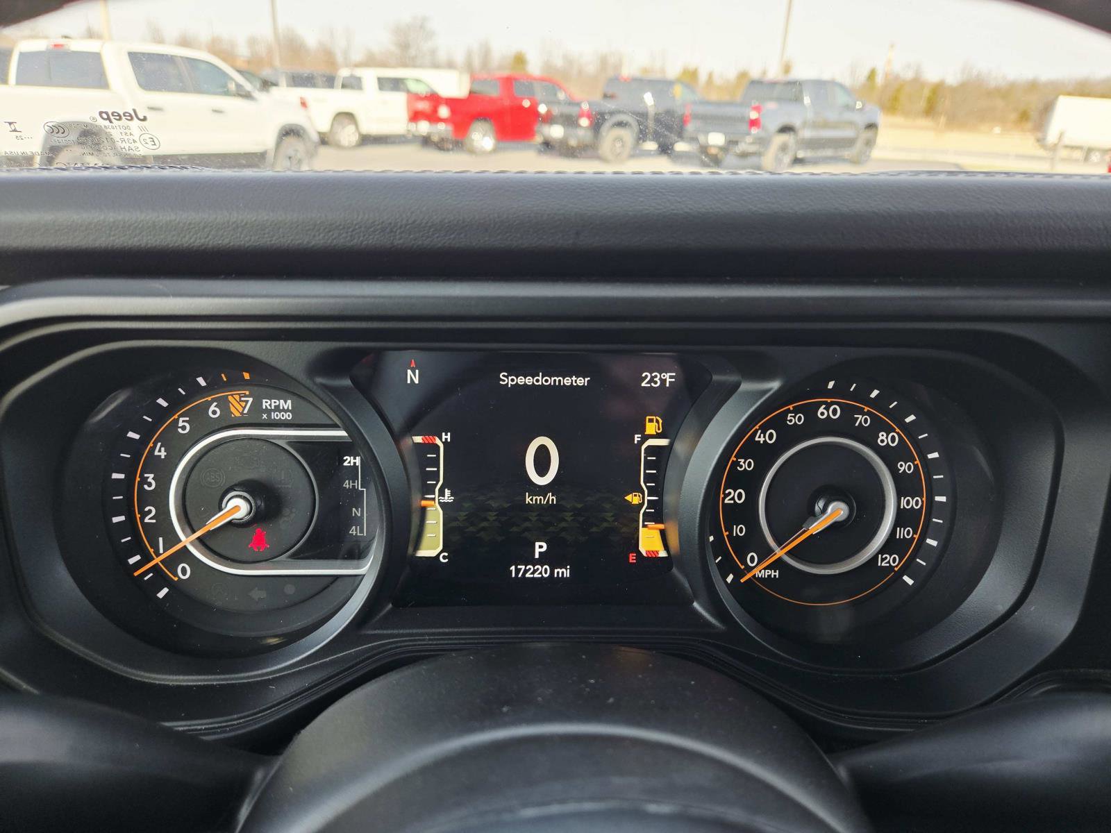 Used 2024 Jeep Gladiator Rubicon w/ Technology Group image 27