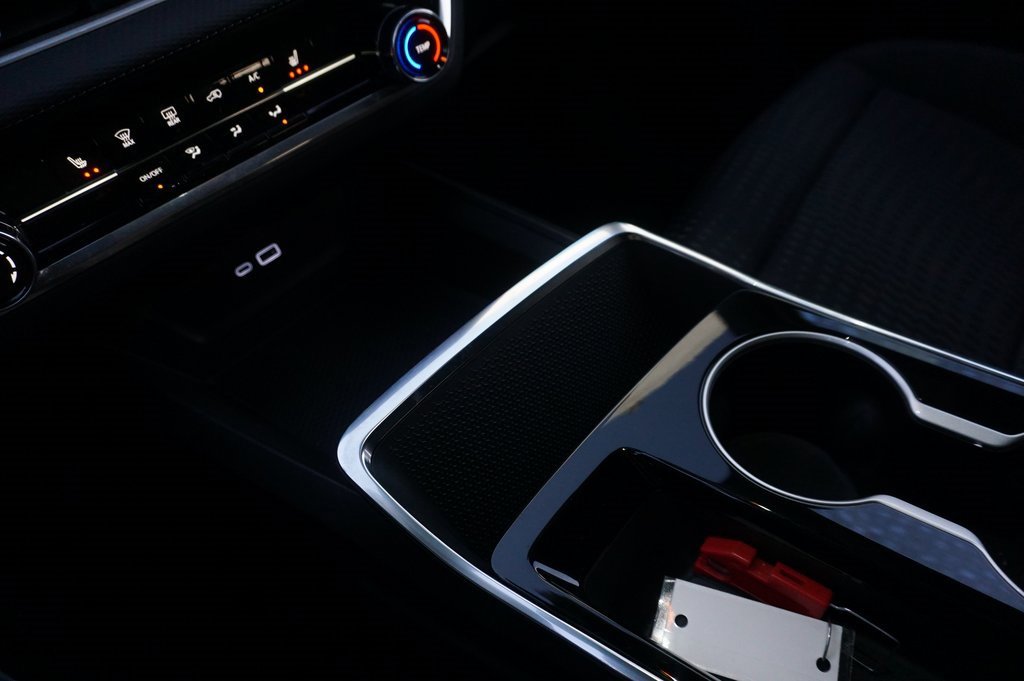 Certified 2025 Chevrolet Equinox LT w/ Safety and Technology Package image 16