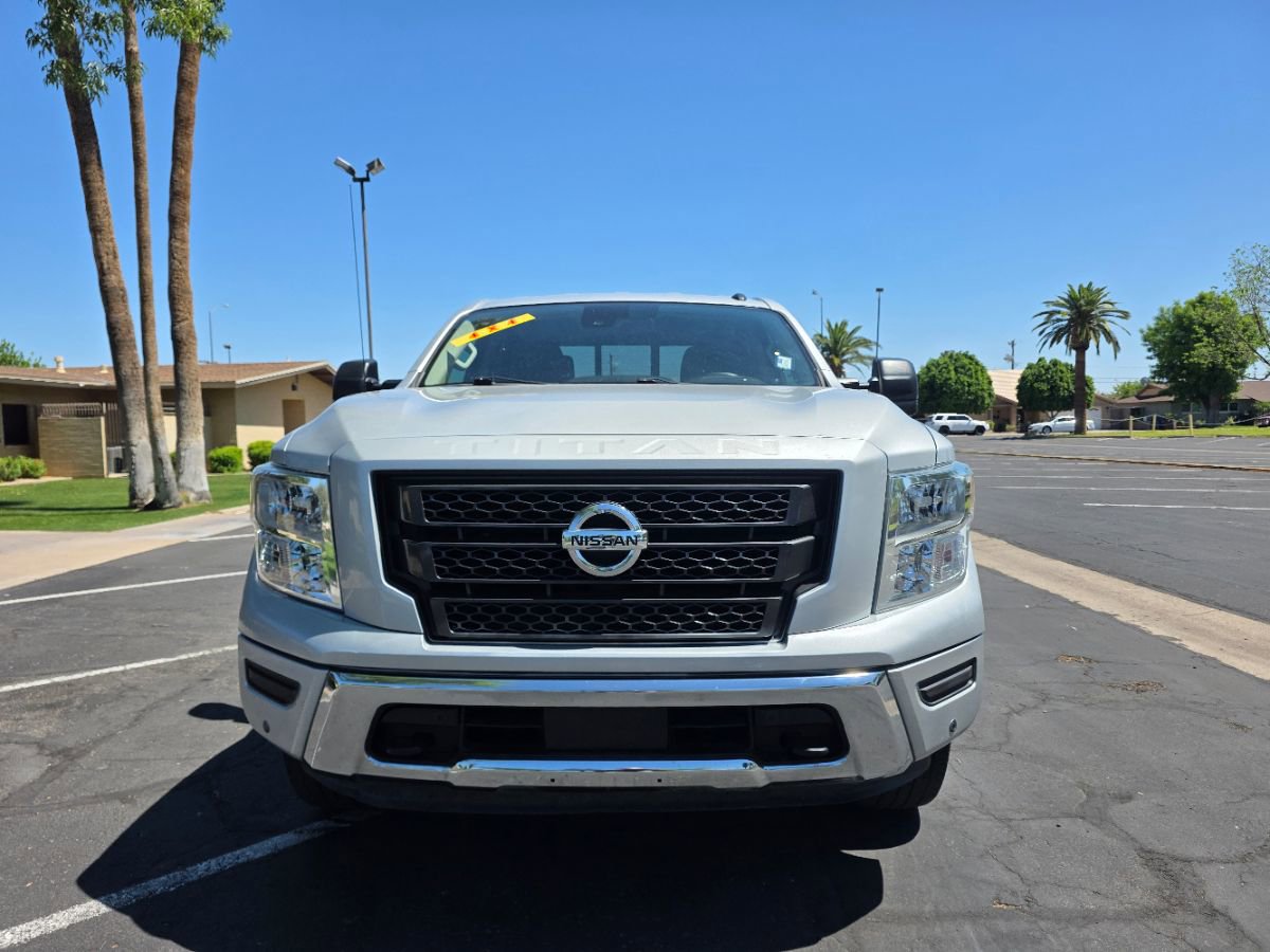 Used 2020 Nissan Titan SV w/ SV Convenience Package AWD/4WD image 11