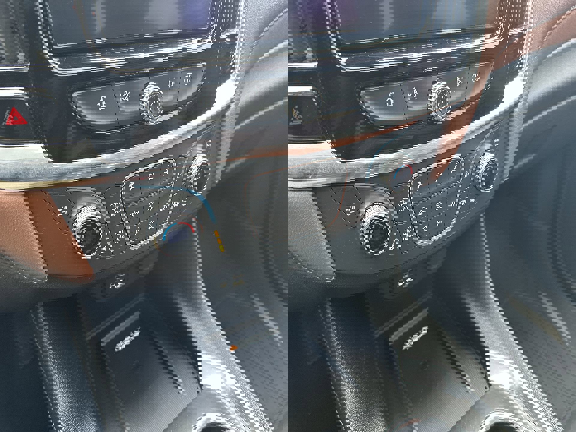 Certified 2021 Chevrolet Traverse High Country image 18