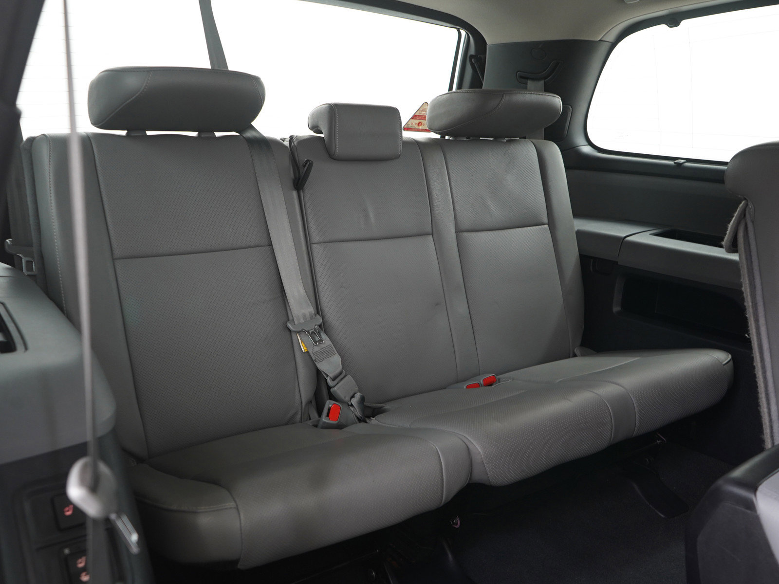 Used 2021 Toyota Sequoia Platinum image 15