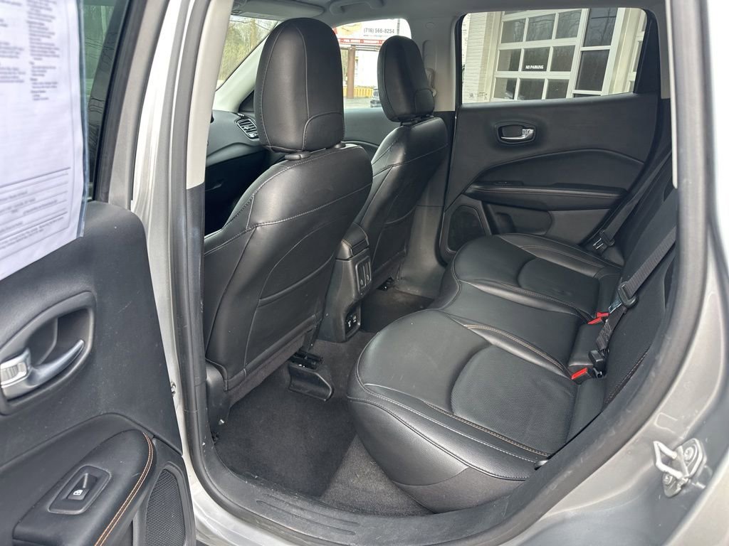 Used 2020 Jeep Compass Limited AWD/4WD image 27