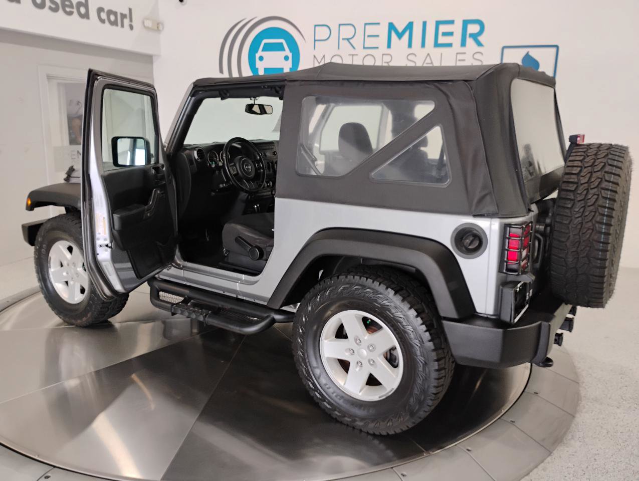 Used 2016 Jeep Wrangler Sport w/ Quick Order Package 24S AWD/4WD image 18