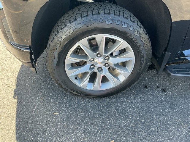 Used 2019 Chevrolet Silverado 1500 High Country w/ Technology Package image 11