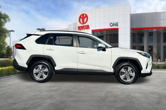 Certified 2025 Toyota RAV4 XLE w/ Convenience Package FWD image 3
