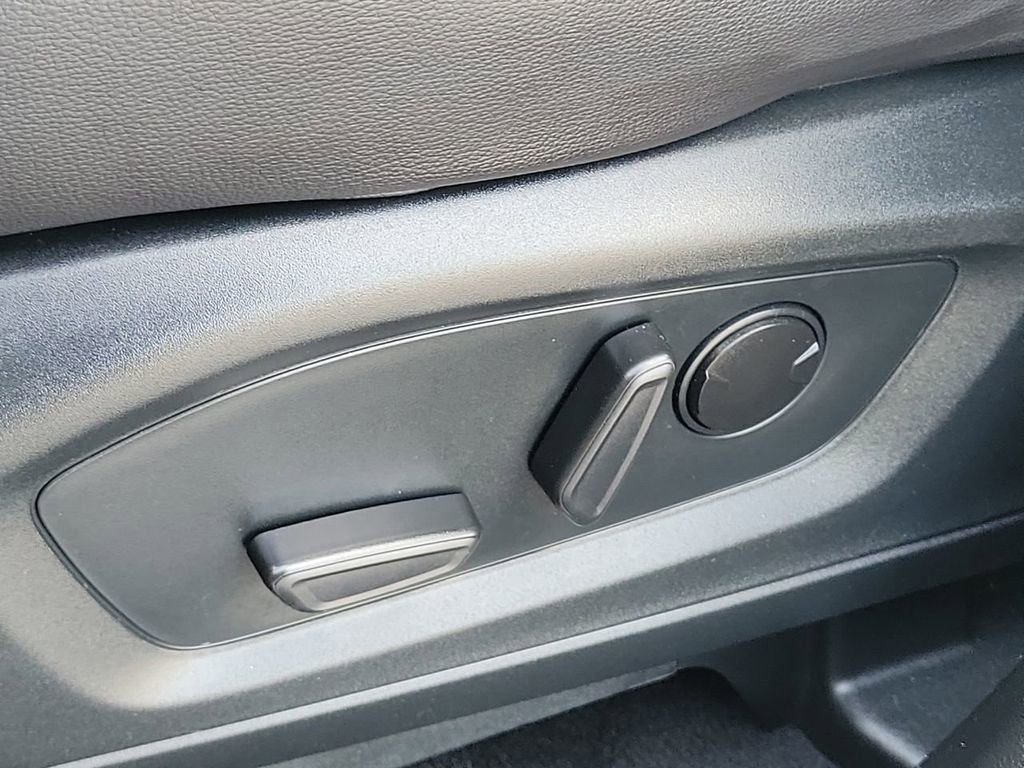 Used 2024 Ford Explorer ST w/ Equipment Group 401A AWD/4WD image 27