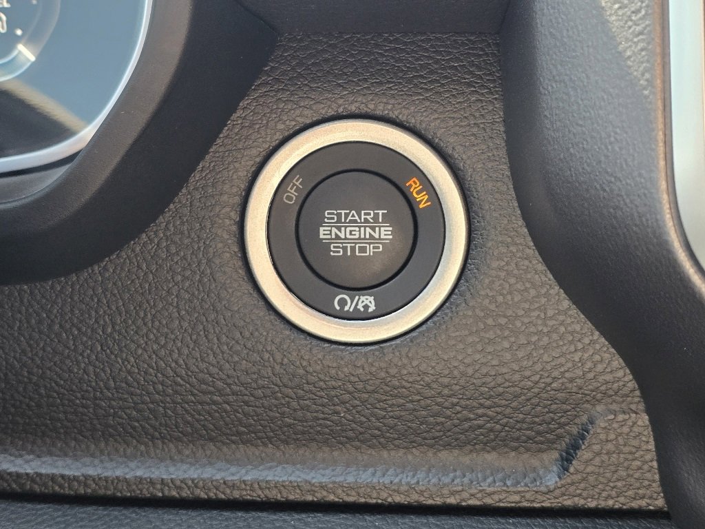 New 2026 RAM 1500 4x4 Crew Cab image 14