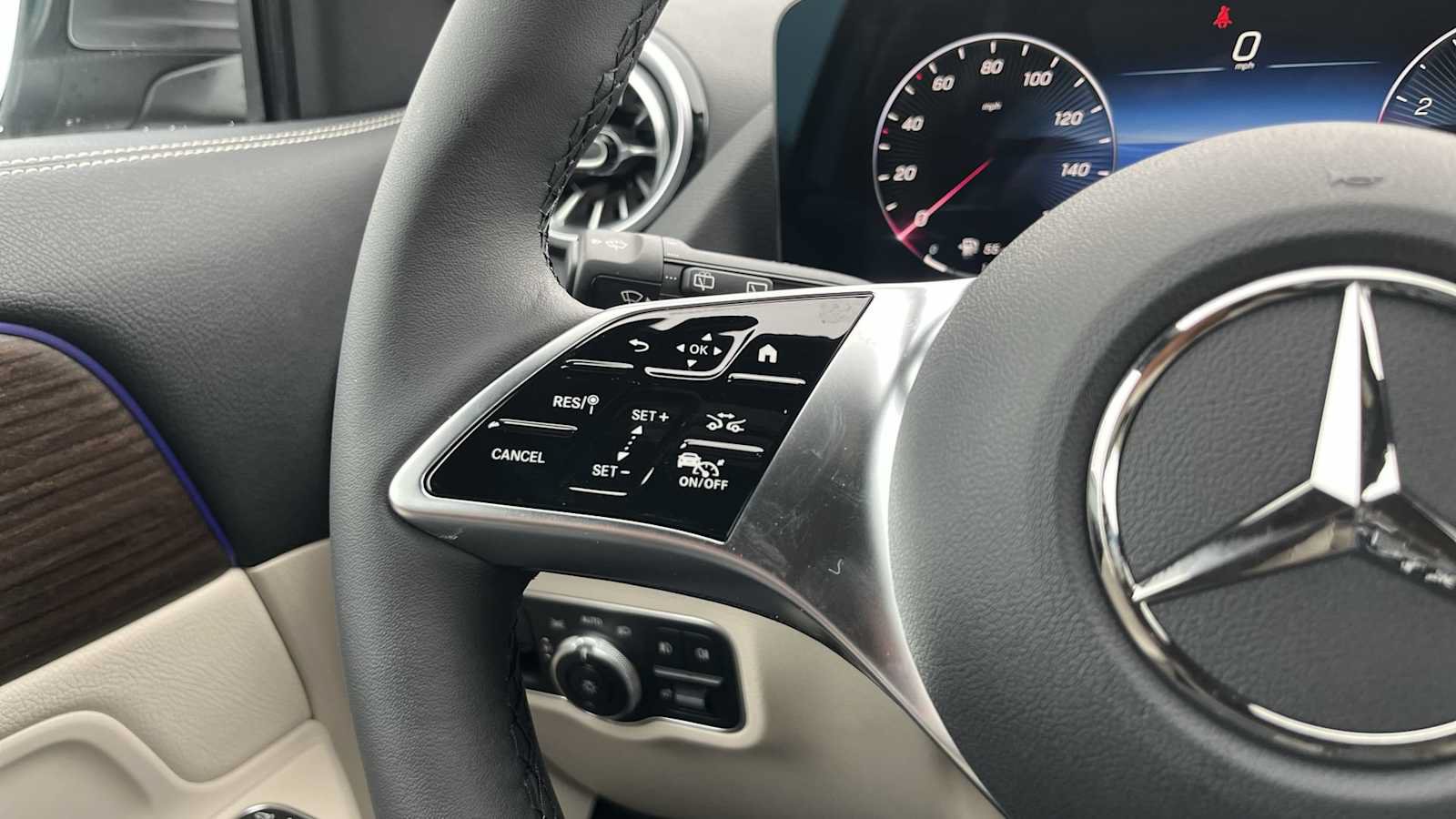 New 2026 Mercedes-Benz GLA 250 4MATIC image 39