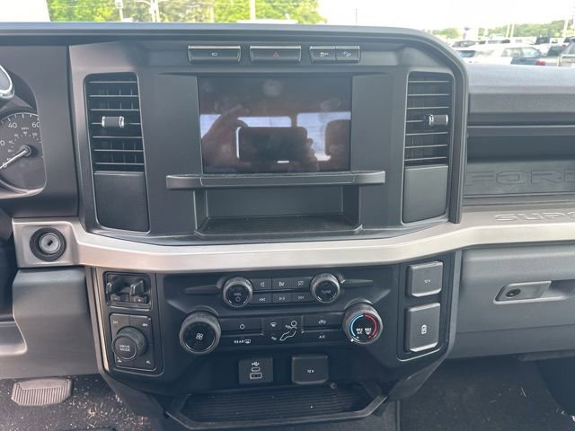 Used 2024 Ford F250 XL w/ STX Appearance Package AWD/4WD image 13