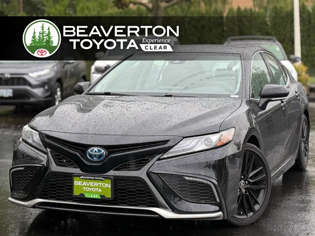 Used 2024 Toyota Camry XSE w/ Navigation Package FWD image 1