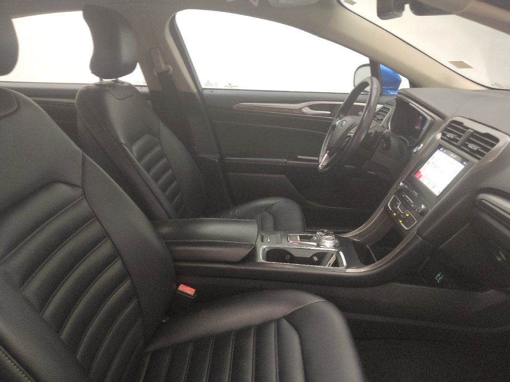 Used 2019 Ford Fusion SEL FWD image 21