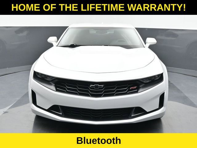 Used 2021 Chevrolet Camaro LT w/ RS Package RWD image 9