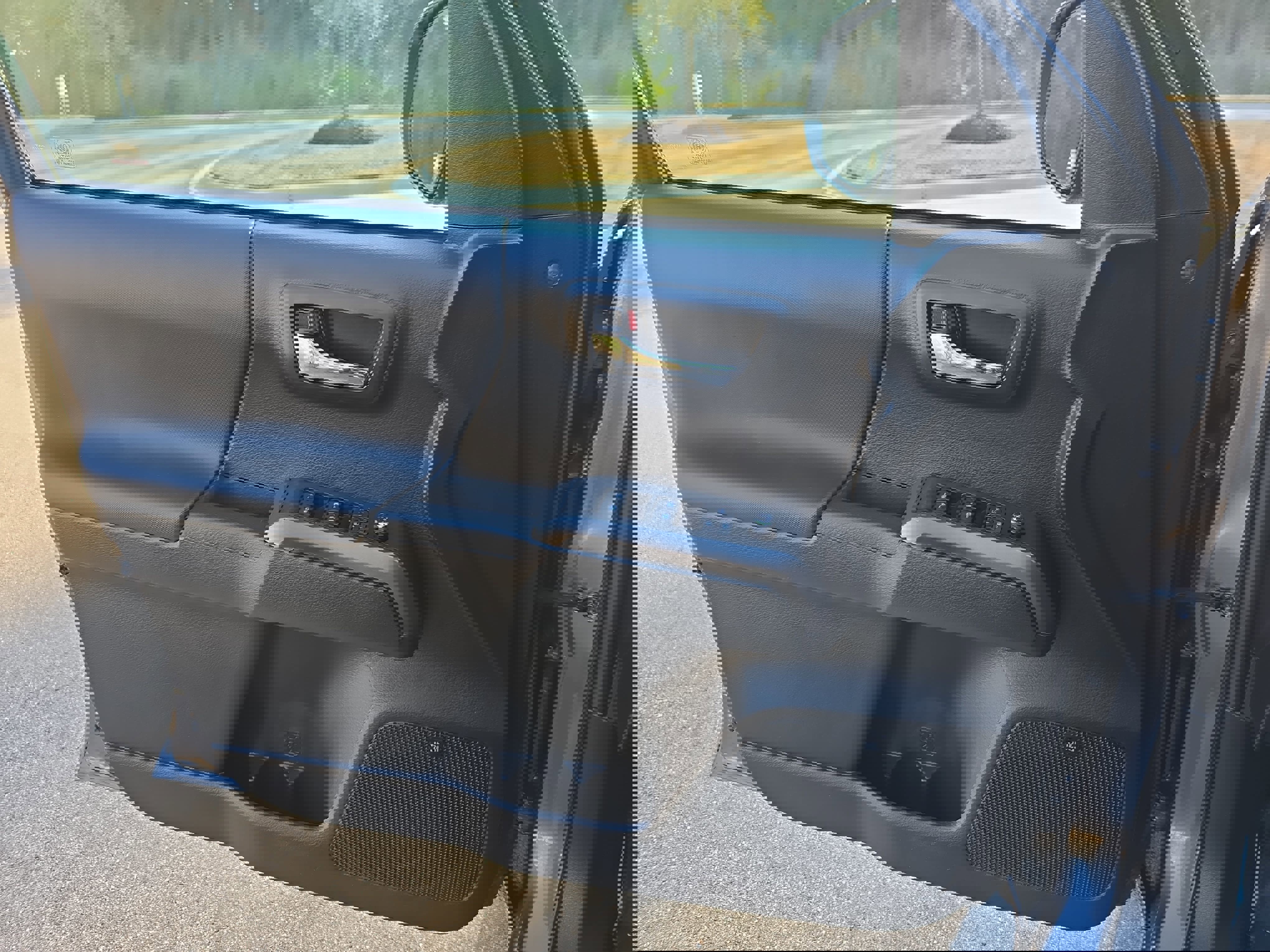 Used 2017 Toyota Tacoma TRD Sport image 28