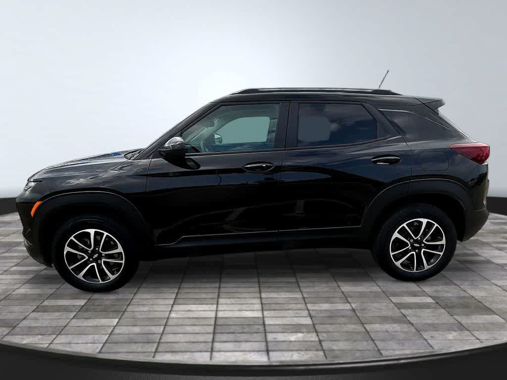Used 2024 Chevrolet TrailBlazer LT w/ Driver Confidence Package AWD/4WD image 4