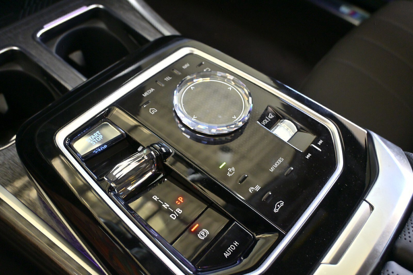 Used 2024 BMW i7 eDrive50 w/ M Sport Package image 24