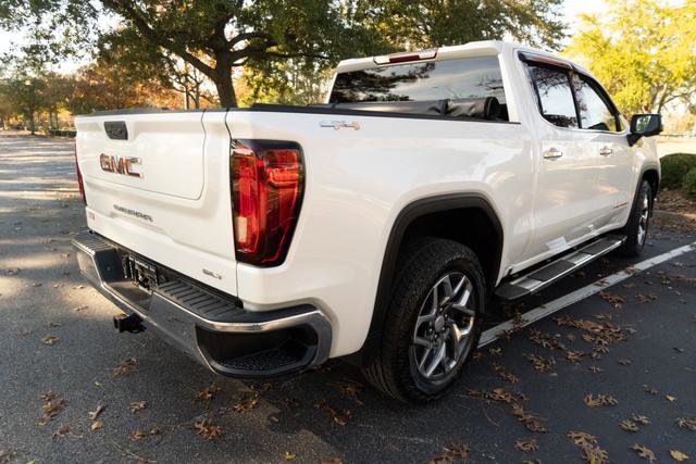 Used 2022 GMC Sierra 1500 SLT w/ SLT Convenience Package image 3