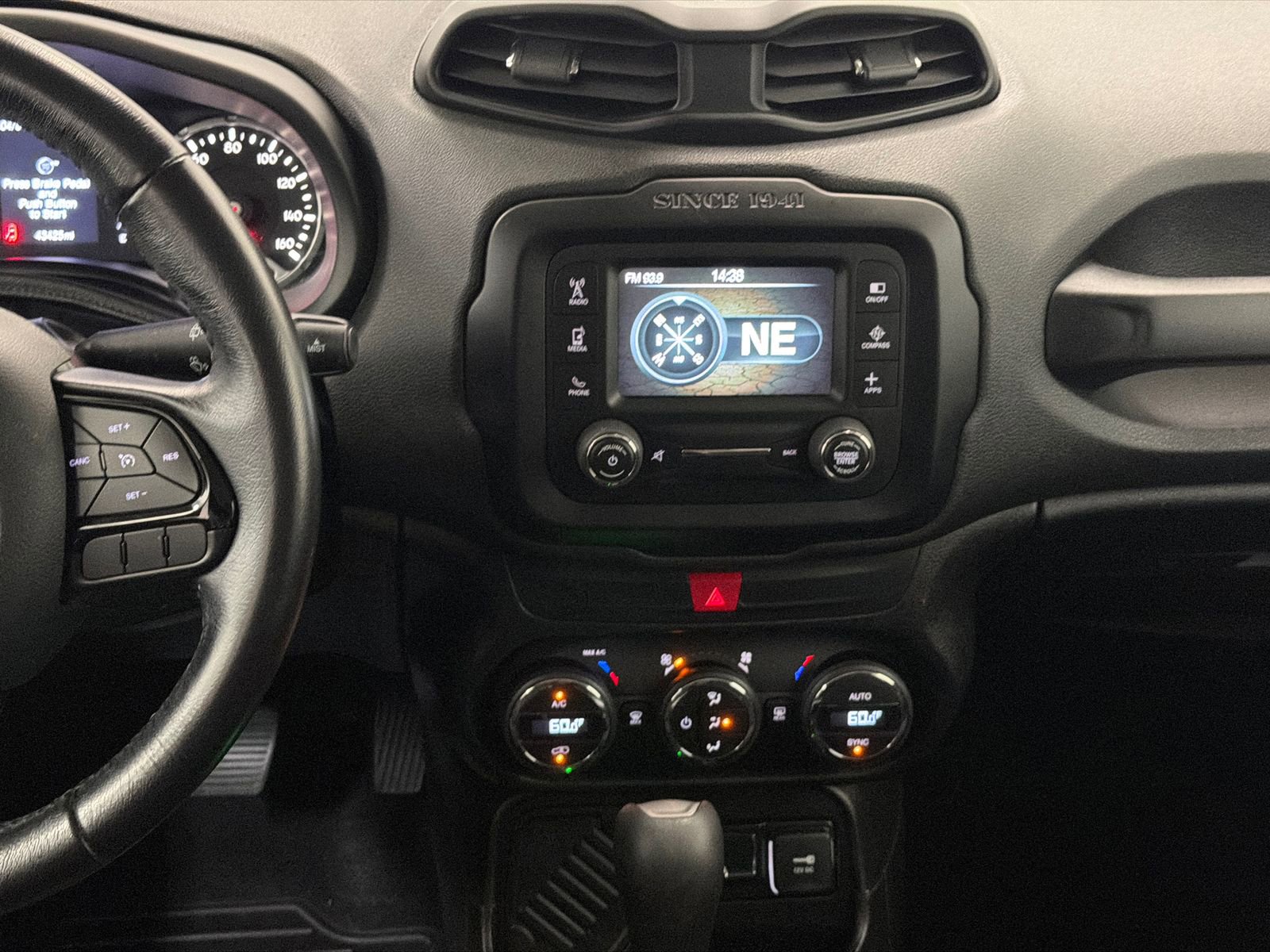 Used 2017 Jeep Renegade Altitude image 18