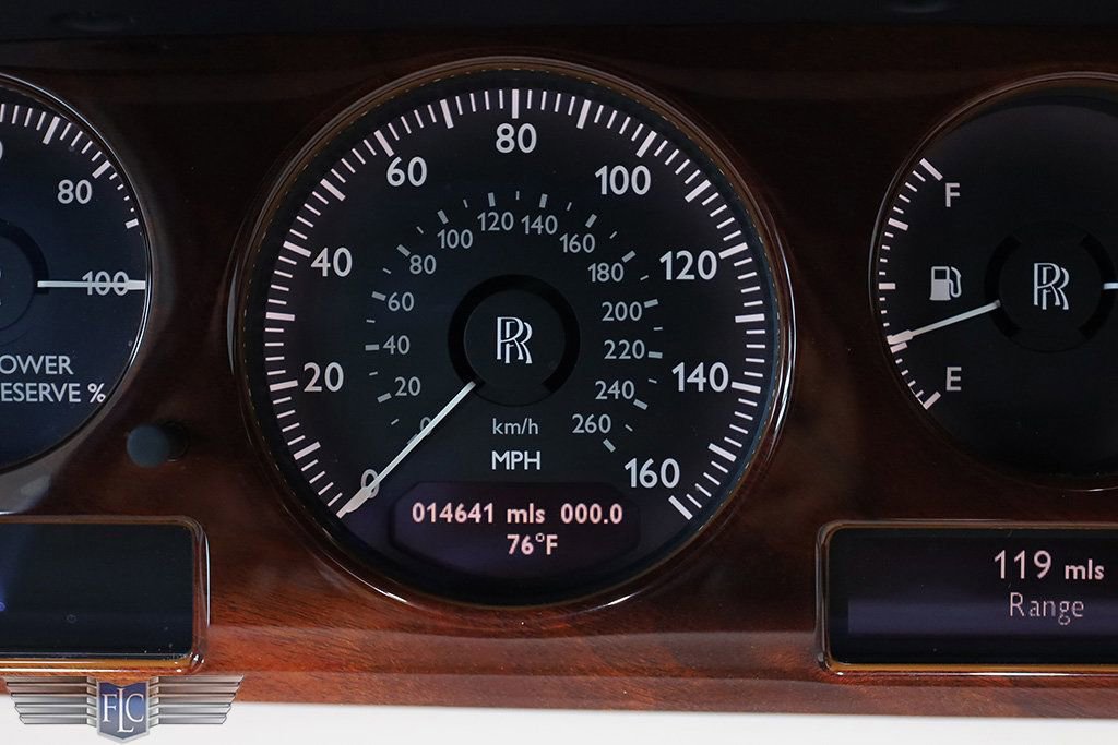 Used 2013 Rolls-Royce Phantom Drophead Coupe image 41