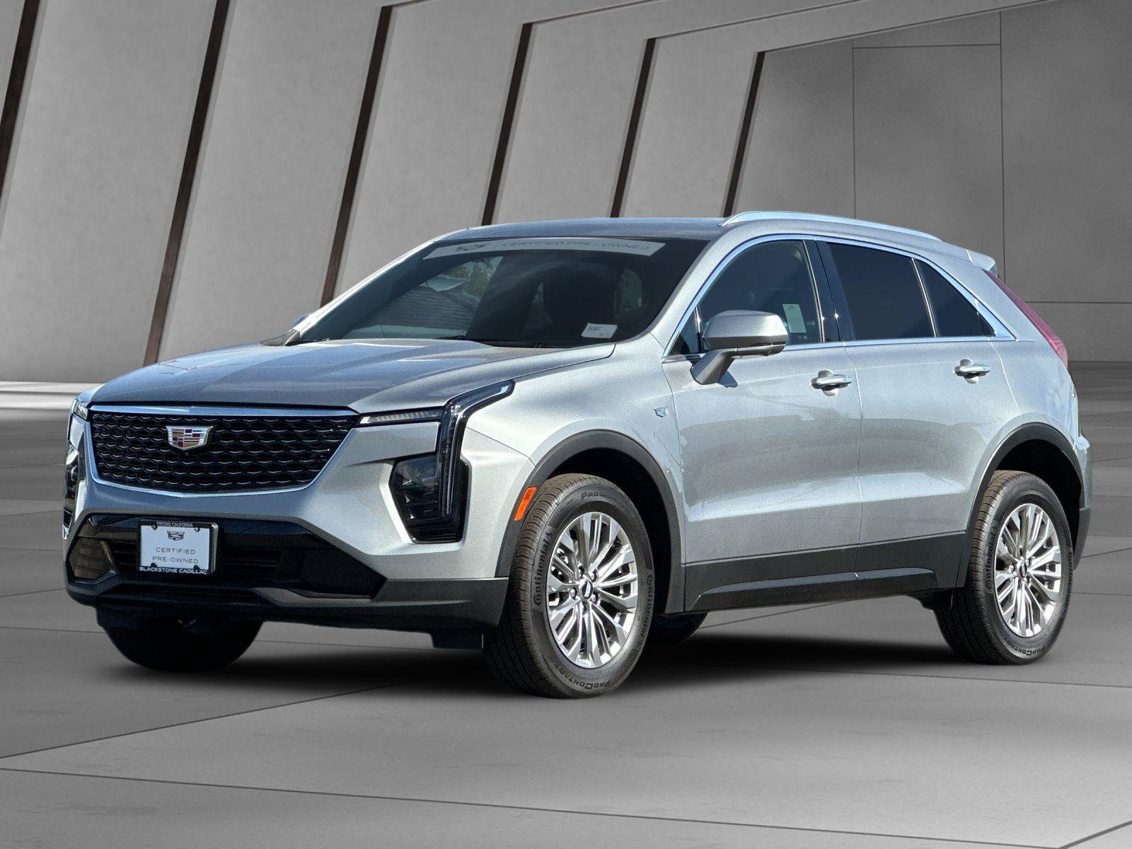 Certified 2025 Cadillac XT4 Premium Luxury AWD/4WD image 8