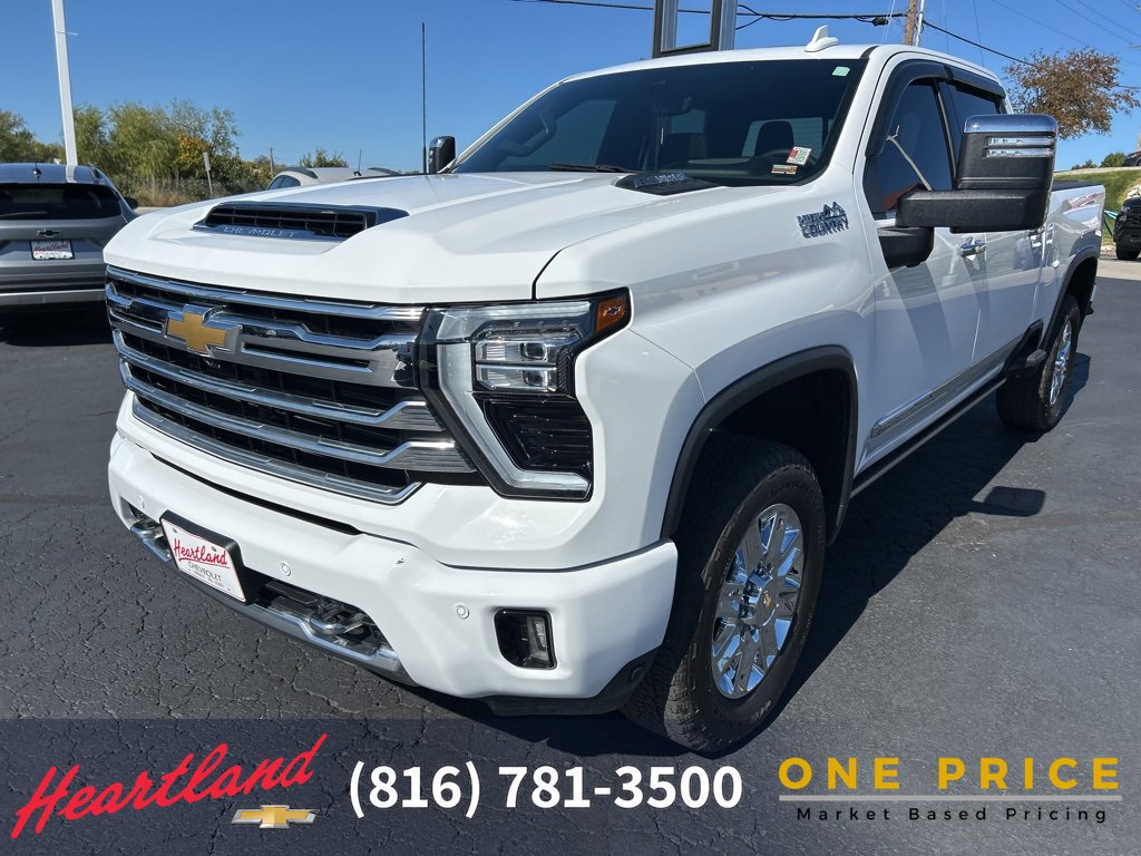 Used 2024 Chevrolet Silverado 2500 High Country w/ High Country Premium Package image 10