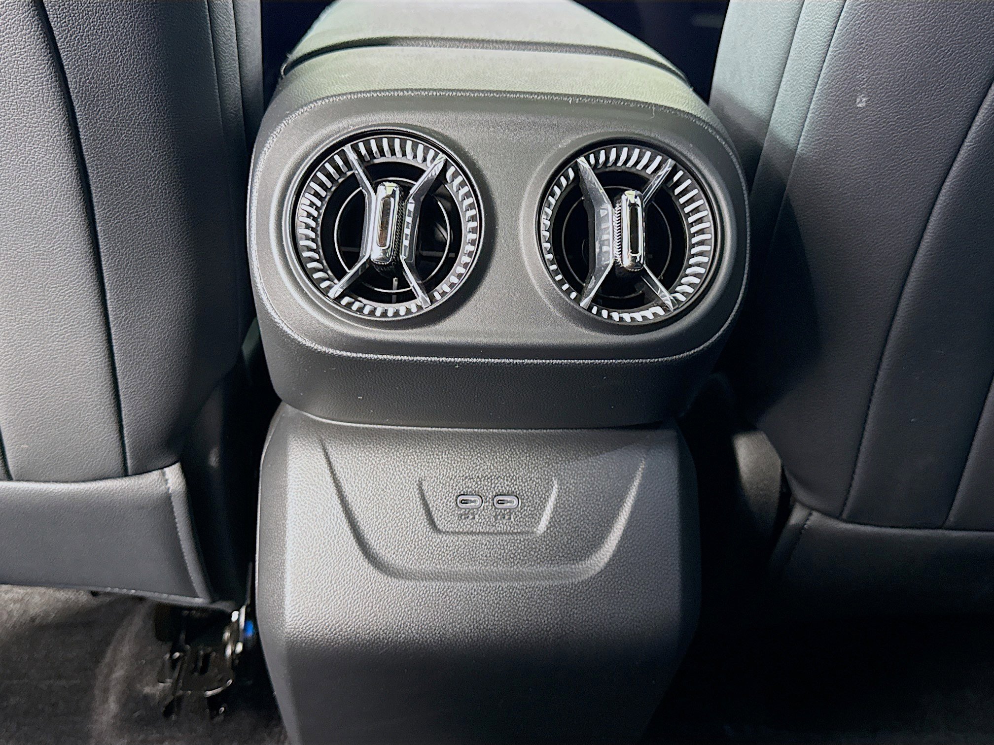 Used 2024 Chevrolet Blazer EV LT image 27