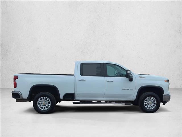 Used 2024 Chevrolet Silverado 2500 LT image 4