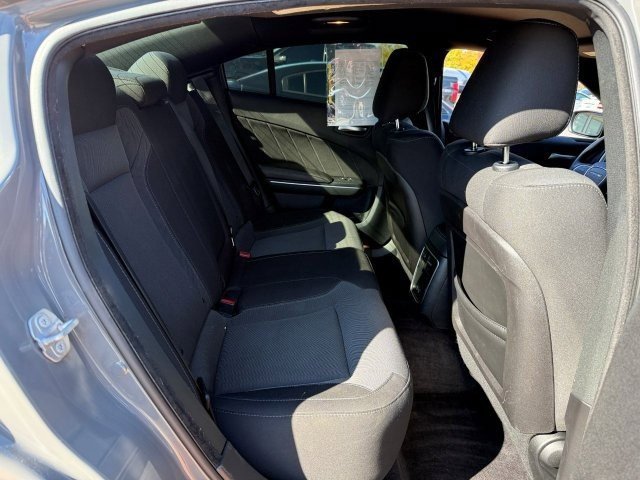 Used 2018 Dodge Charger SXT Plus w/ Driver Confidence Group image 18