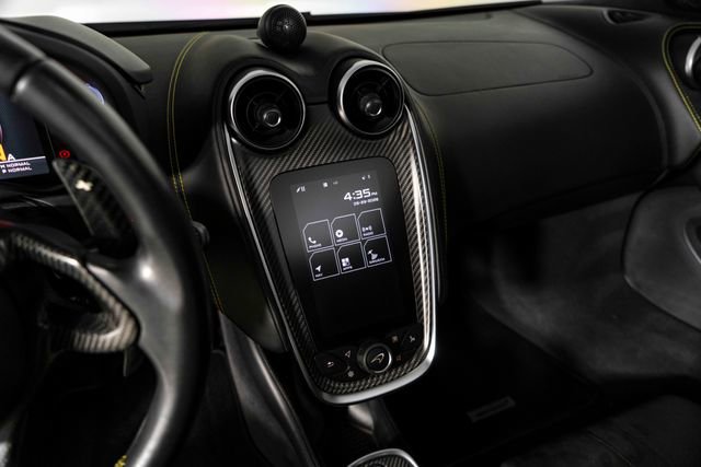Used 2017 McLaren 570S RWD image 19