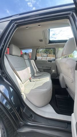 Used 2011 Subaru Forester 2.5X Premium w/ All-Weather Pkg AWD/4WD image 22