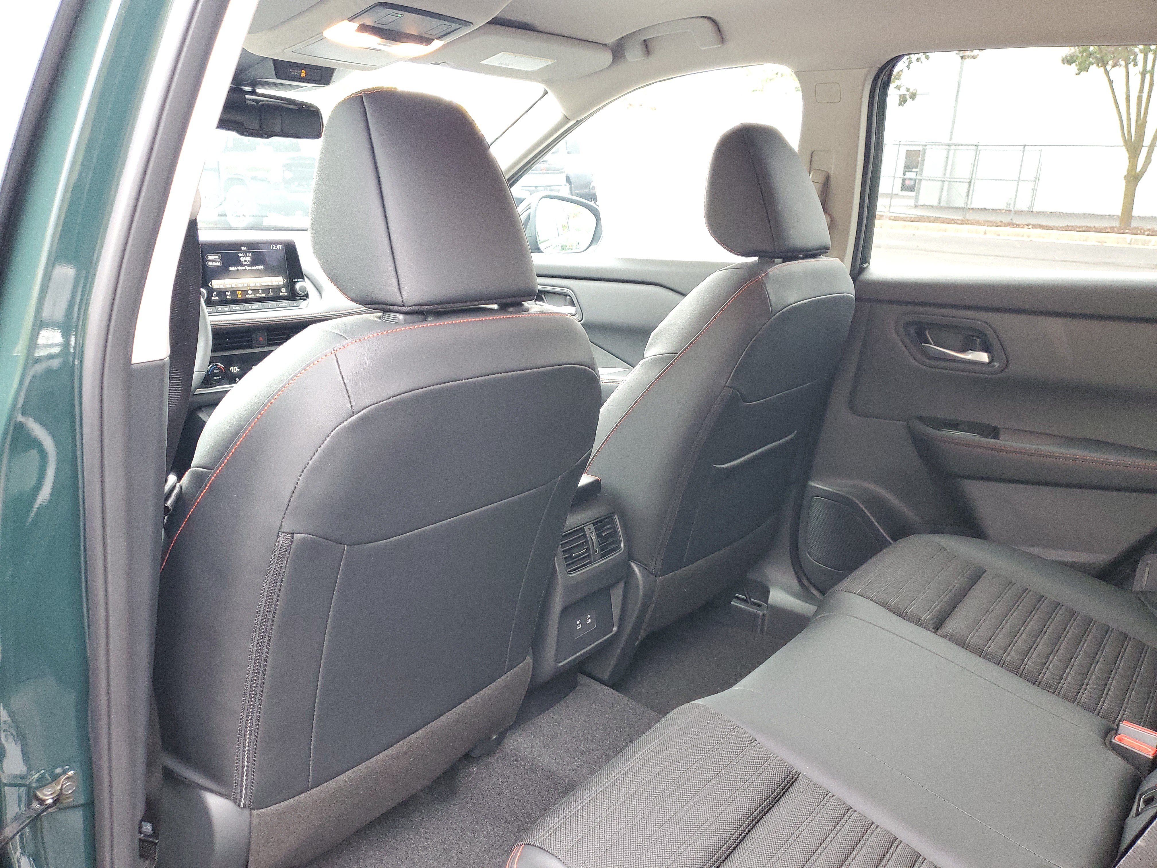 New 2027 Nissan Rogue SV w/ Rock Creek Premium Package AWD/4WD image 29