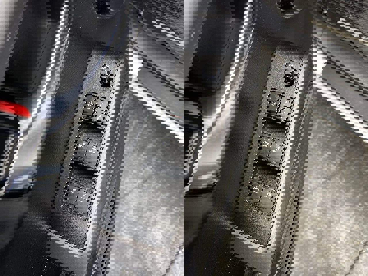 Used 2019 Toyota Tacoma TRD Sport image 8