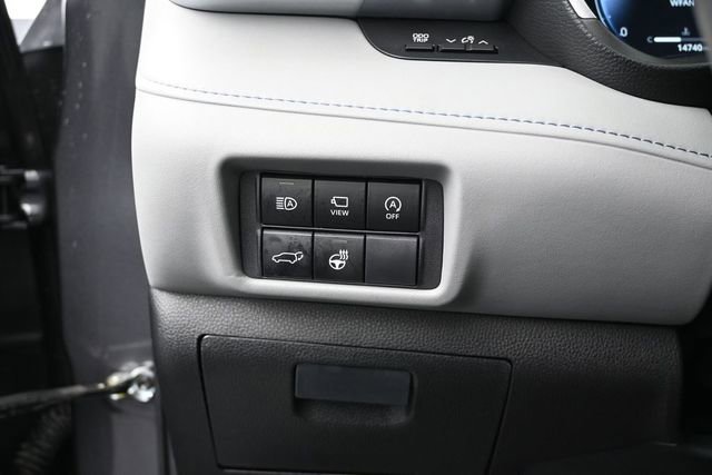 Used 2023 Toyota Highlander Platinum AWD/4WD image 23