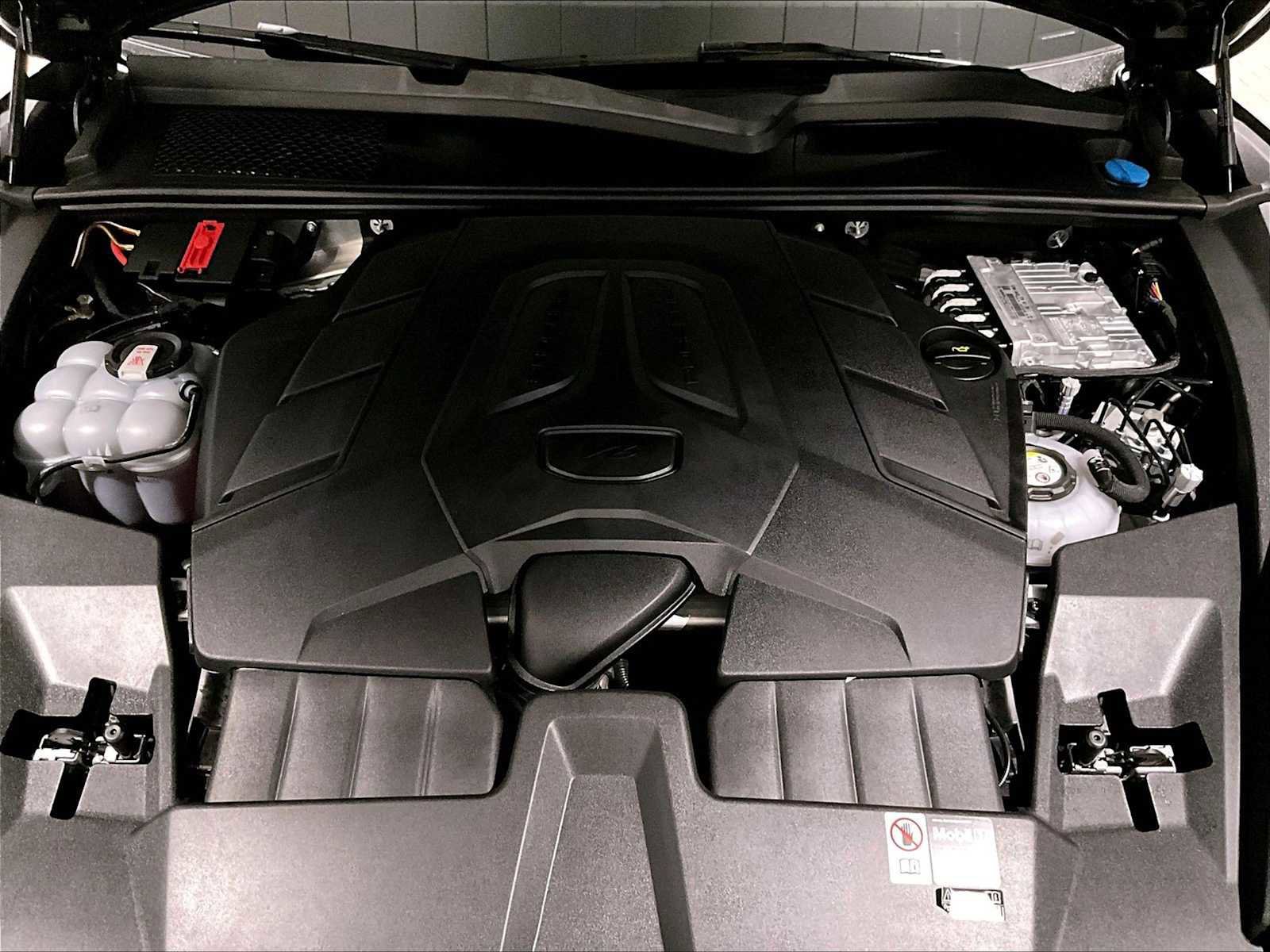 Used 2025 Porsche Cayenne S image 24