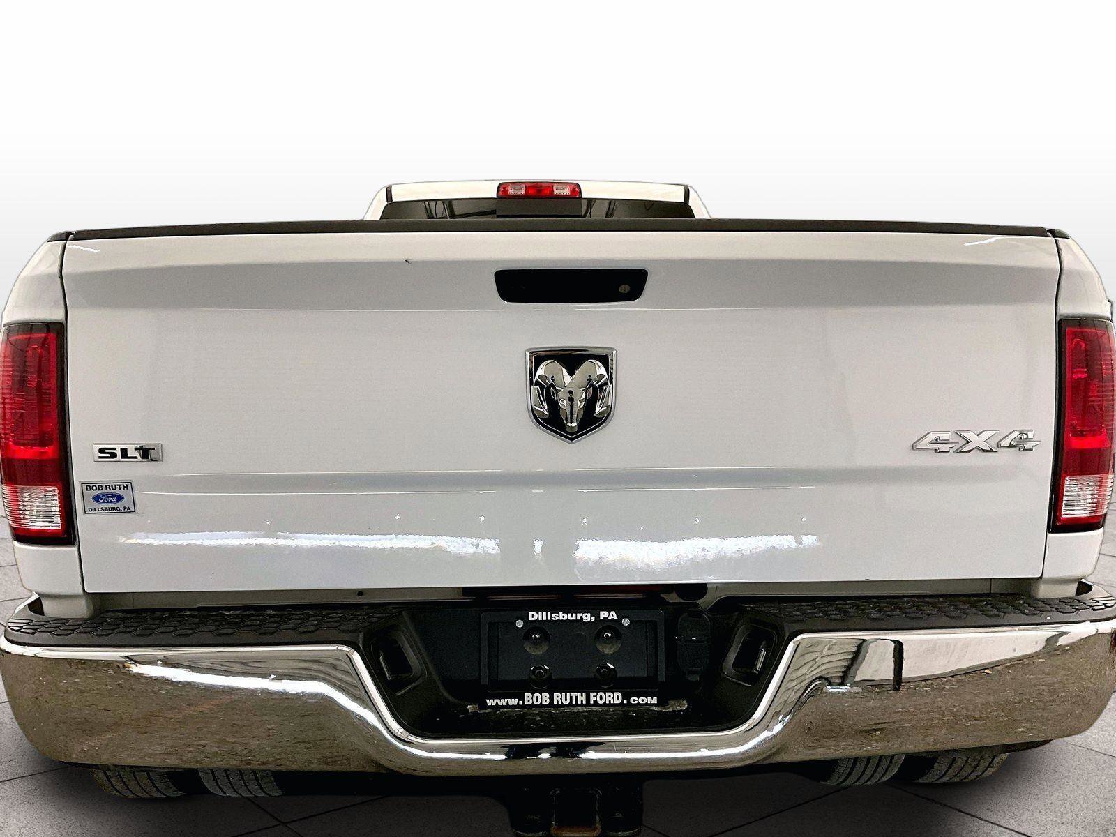 Used 2018 RAM 3500 SLT AWD/4WD image 4