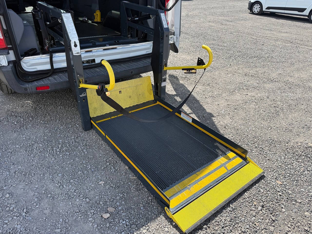Used 2016 Ford Transit 350 XLT RWD image 22